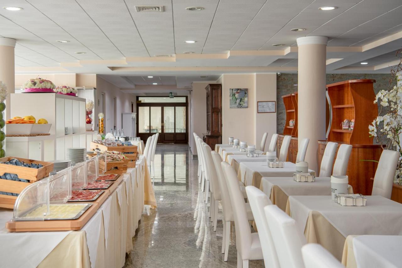 Rivoli Hotel Extérieur photo