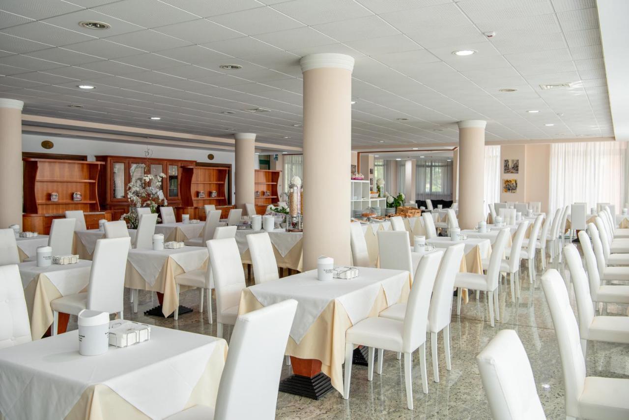 Rivoli Hotel Extérieur photo